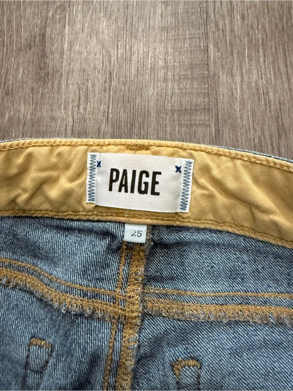 PAIGE Denim Bermuda Shorts Size 25 Distressed Raw Hem Stretch Knee Length Y2K